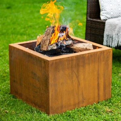 Utomhus Trädgård Prydnadsföremål Corten Steel Horse Sphere Fire Pit