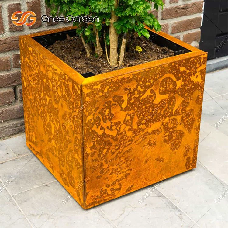 Väderbeständiga blomsterkrukor i stål